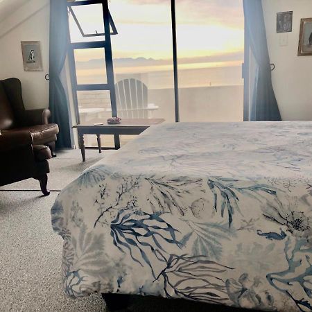 Ollava Guesthouse Simonʼs Town エクステリア 写真