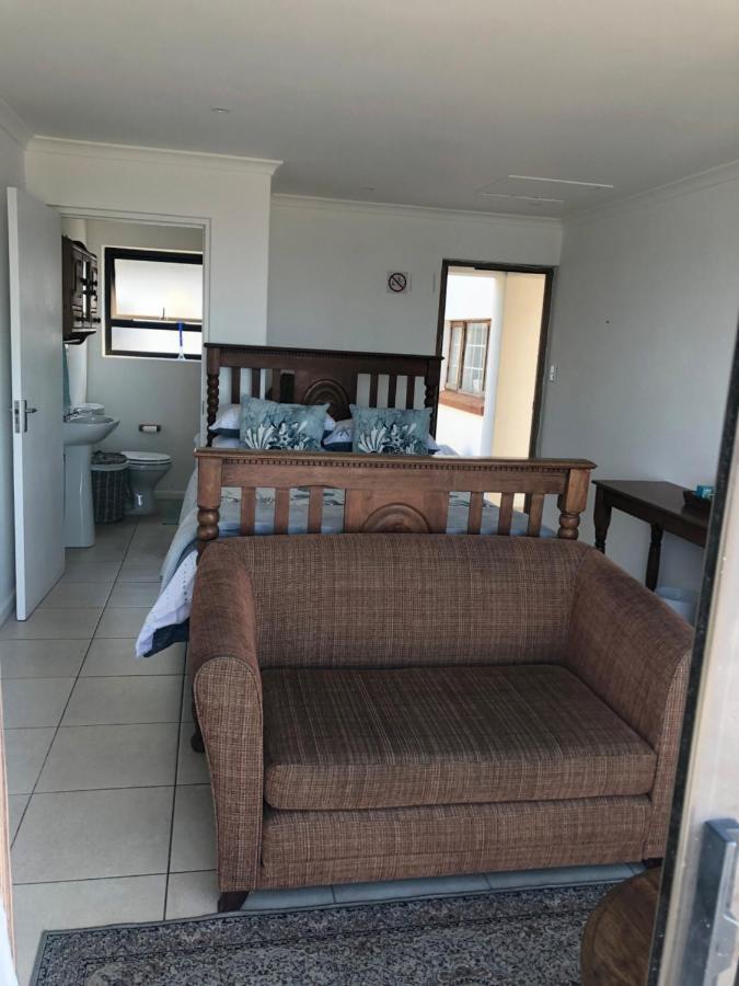Ollava Guesthouse Simonʼs Town エクステリア 写真
