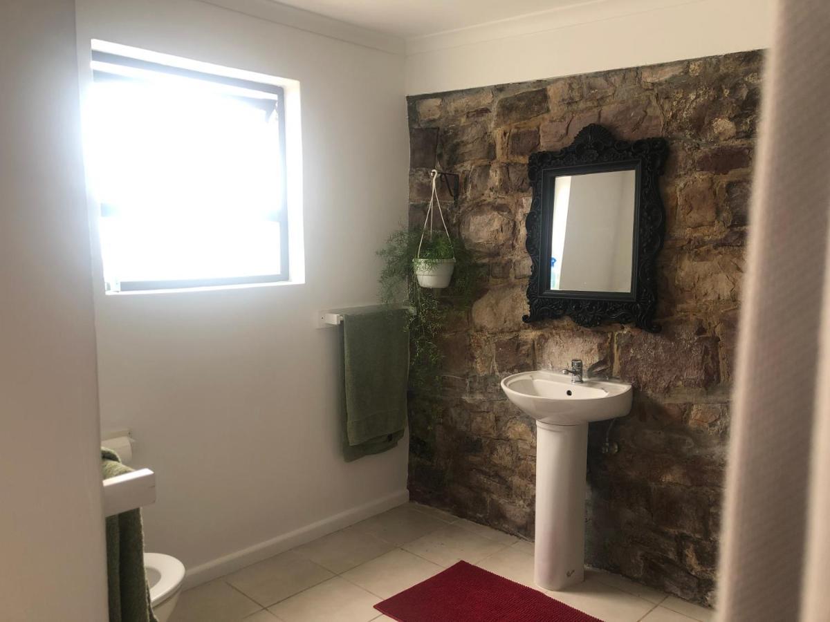 Ollava Guesthouse Simonʼs Town エクステリア 写真