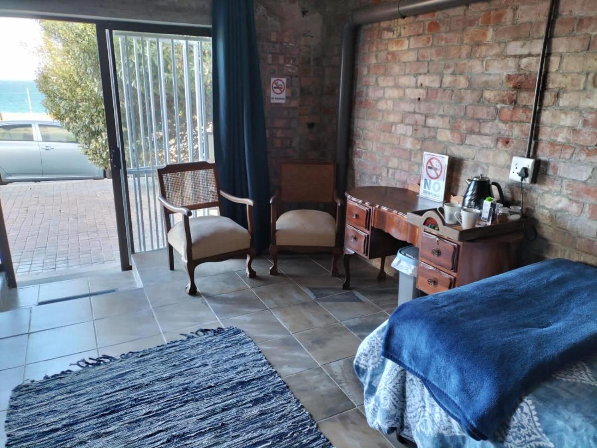 Ollava Guesthouse Simonʼs Town エクステリア 写真